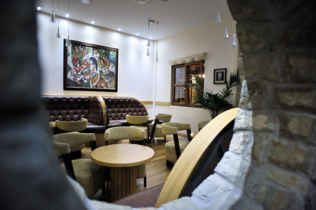 Hotel Aria Mitrovici  Luaran gambar