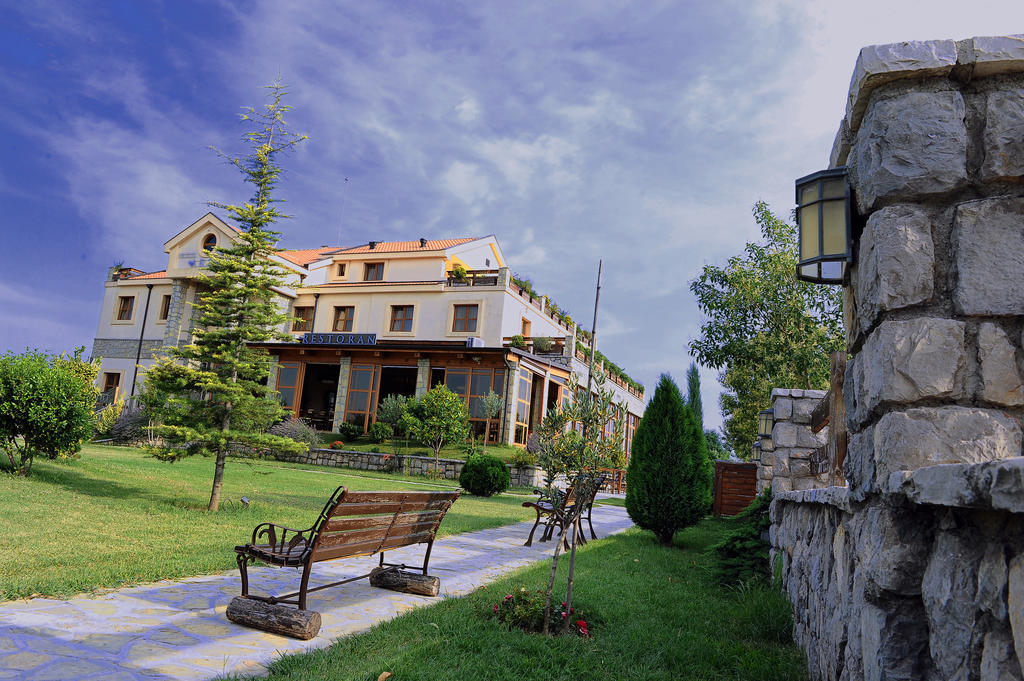 Hotel Aria Mitrovici  Luaran gambar
