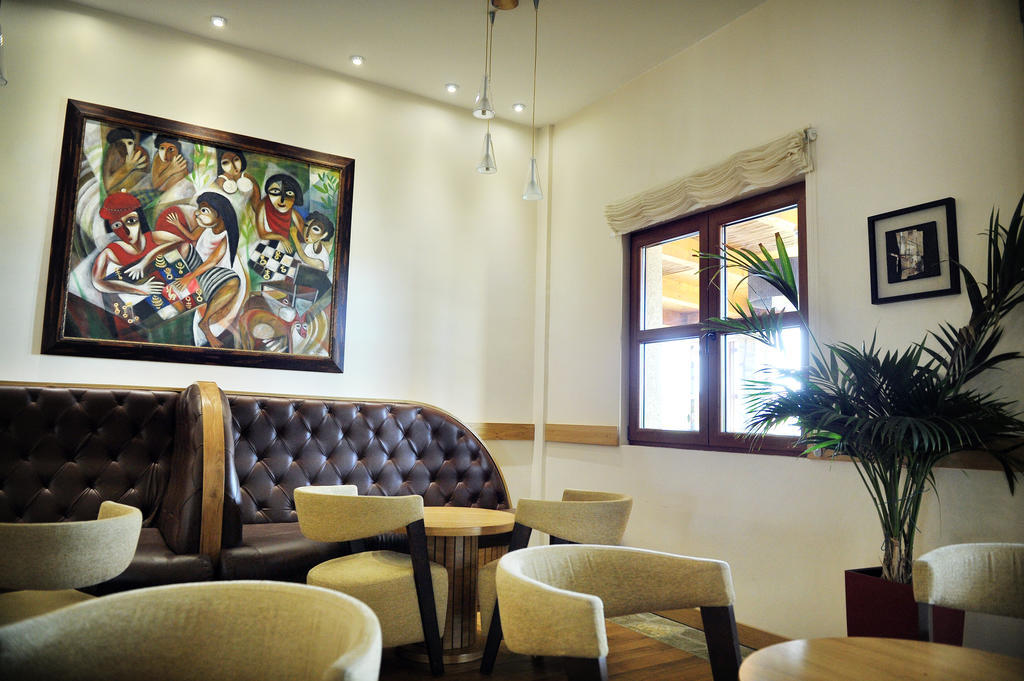 Hotel Aria Mitrovici  Luaran gambar